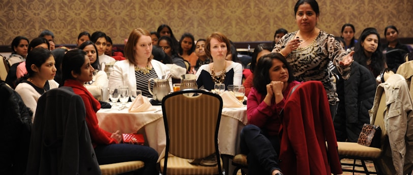 India: A Flavorful Tapestry - 10 Indian Dishes You Can't Miss