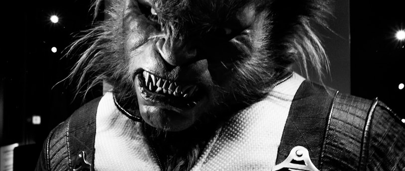 Justice Under the Moon: A Half-Werewolf Judge's Battle Against Crime and Prejudice