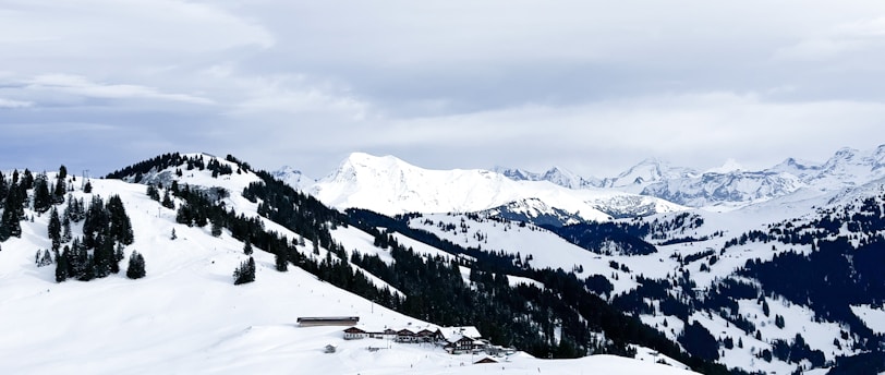 Experience the Swiss Alps Christmas: Gstaad Ski Retreats &amp; Royalty-Favorite Villages